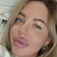 Bianca Starz Alaston