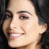 Emeraude Toubia Alaston
