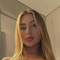 Emwebbily Alaston