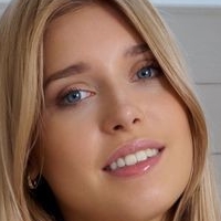 Freya Mayer Alaston