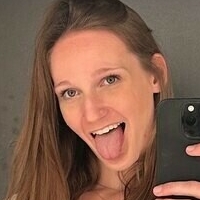 Hailey Happy Alaston