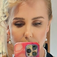 holly Alaston