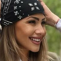 I.am.nicolepop Alaston