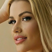 itsprettykiti Alaston