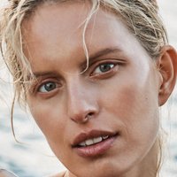 Karolina Kurkova Alaston