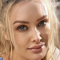 lauraluxfree Alaston
