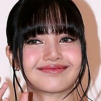 Lisa Blackpink Alaston