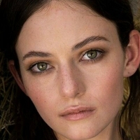 Mackenzie Foy Alaston