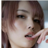 Maika Kobayashi Alaston