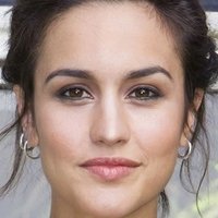 Megan Montaner Alaston