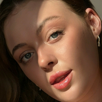 sophiebloomsfree Alaston