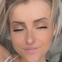 Stefanie Sutton Alaston