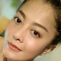 Thai Model Champagne Alaston