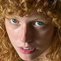 tilda_red Alaston