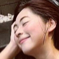 Yi Lin Alaston