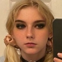 zoe Alaston